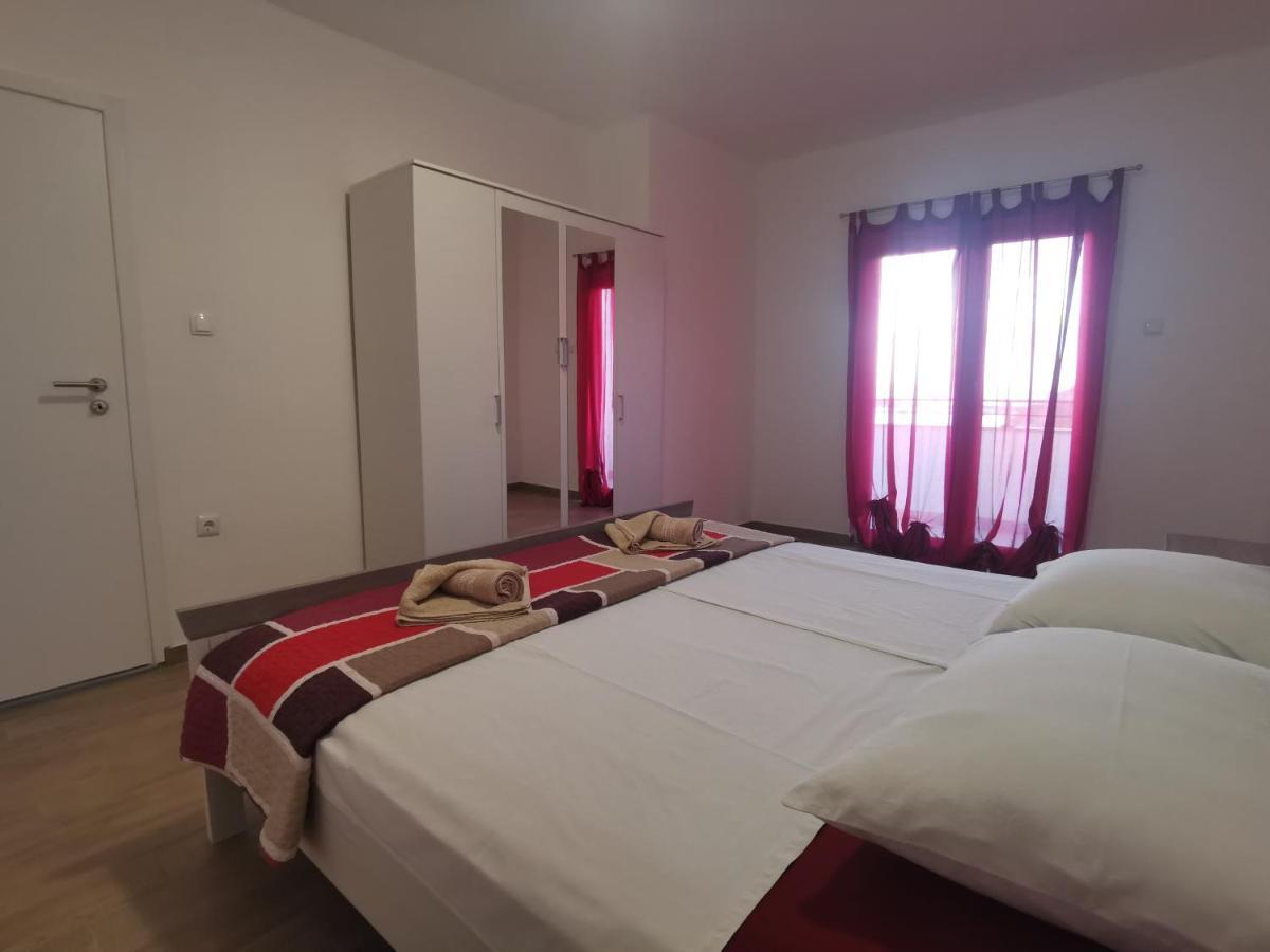 Mariva Apartments Lopar Bagian luar foto