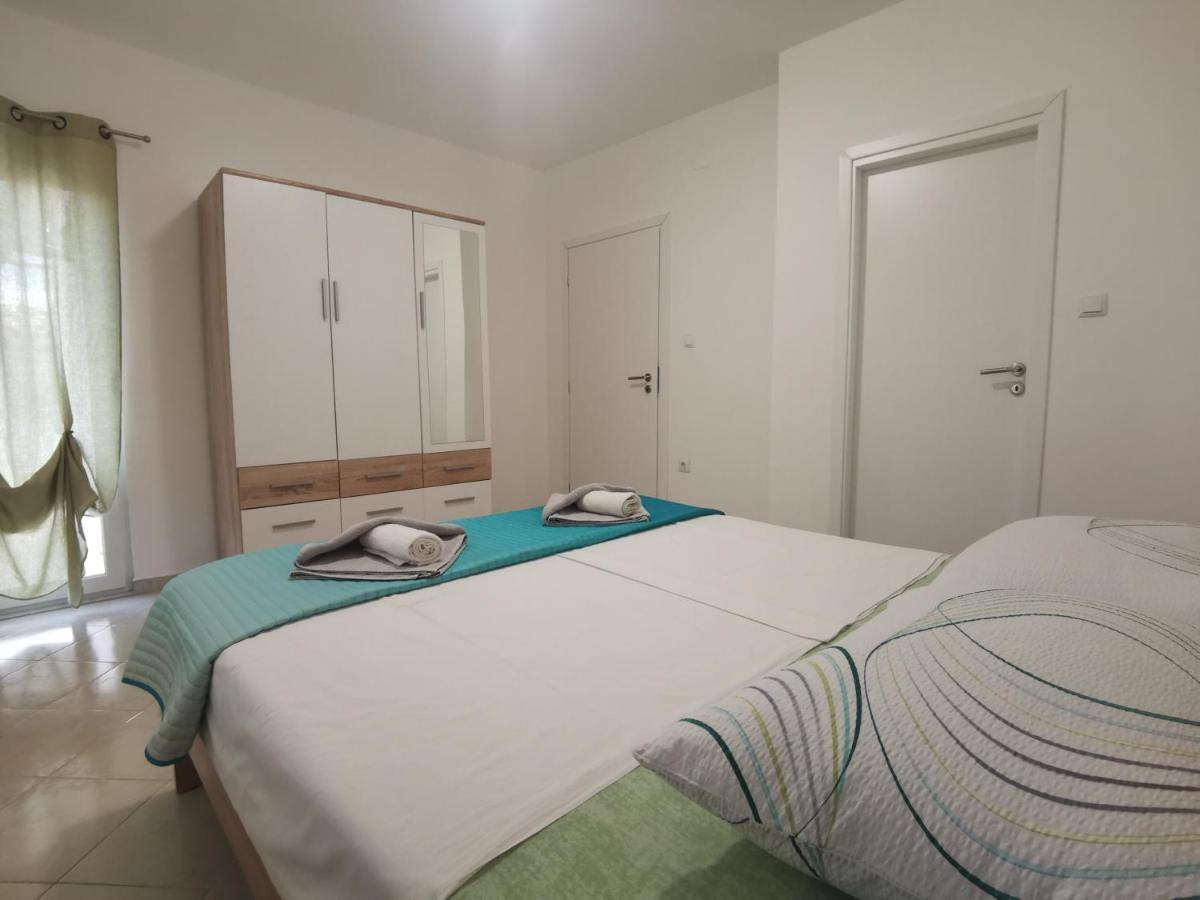Mariva Apartments Lopar Bagian luar foto