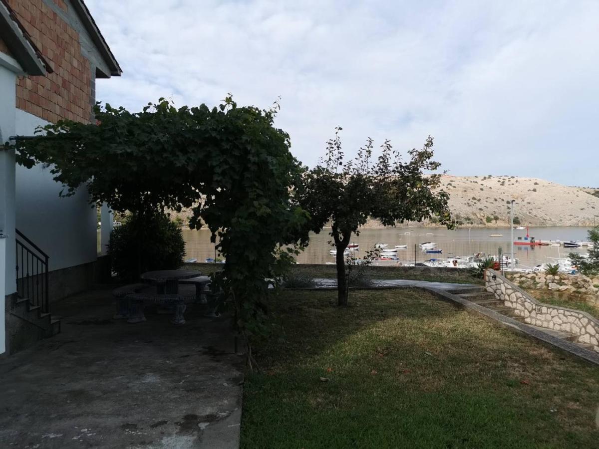 Mariva Apartments Lopar Bagian luar foto