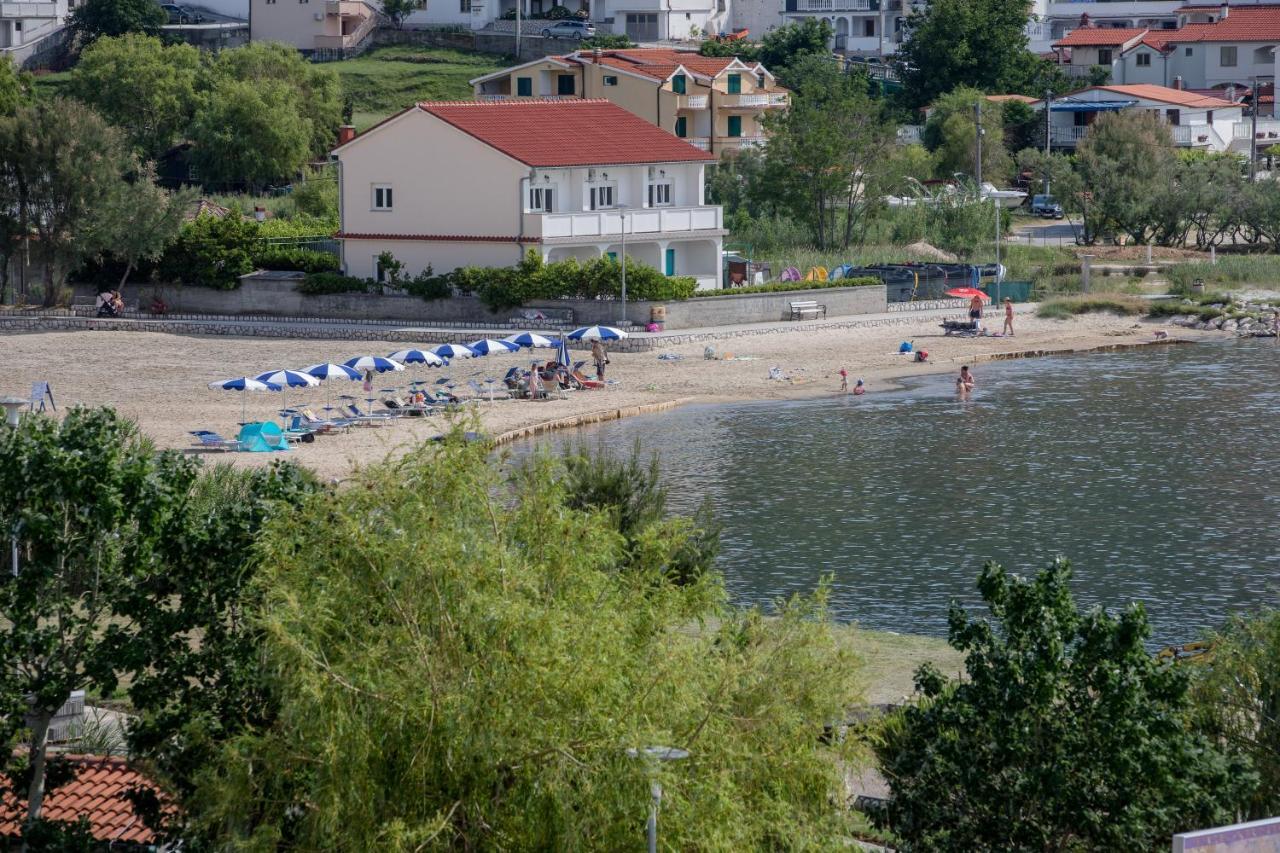 Mariva Apartments Lopar Bagian luar foto