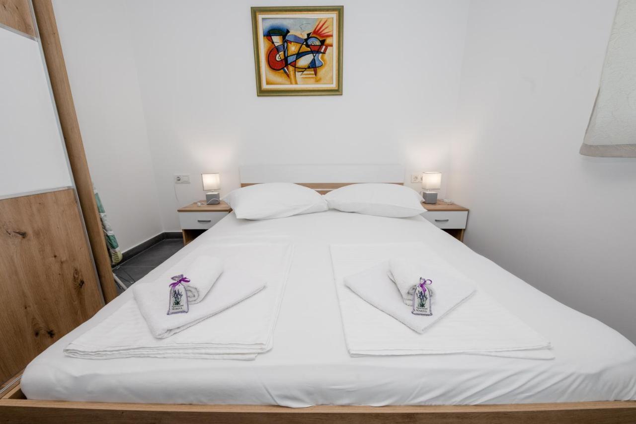 Mariva Apartments Lopar Bagian luar foto