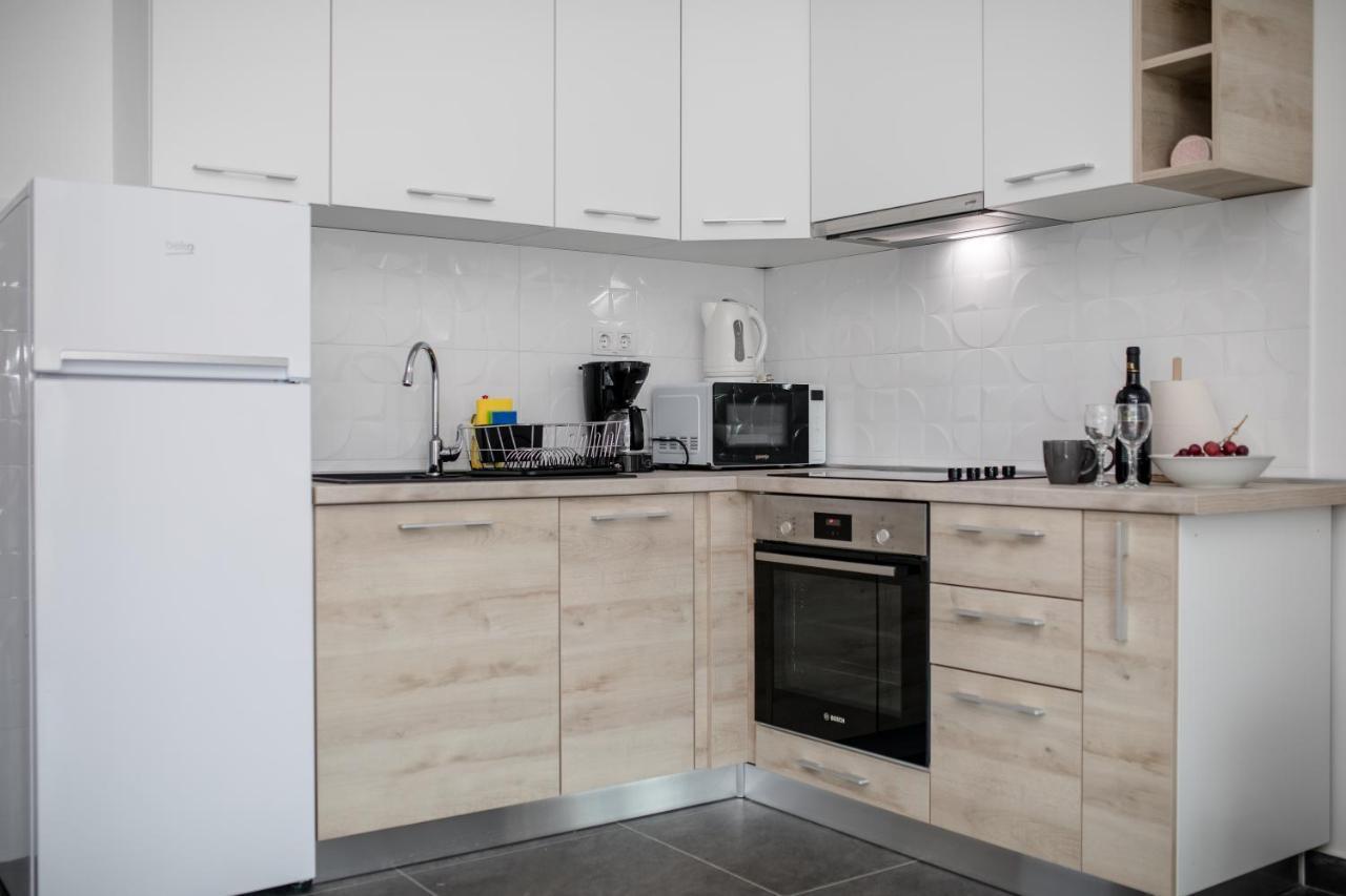 Mariva Apartments Lopar Bagian luar foto